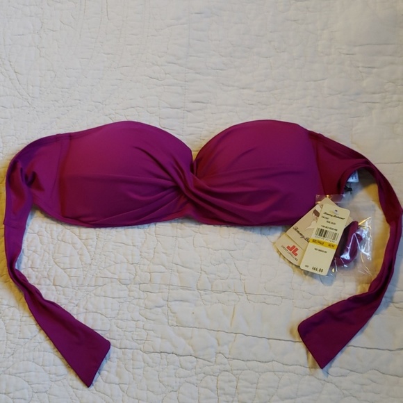 Tommy Bahama Other - Tommy Bahama Bathing suit top, size M